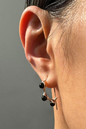 Syan Hoop Earrings Black Onyx