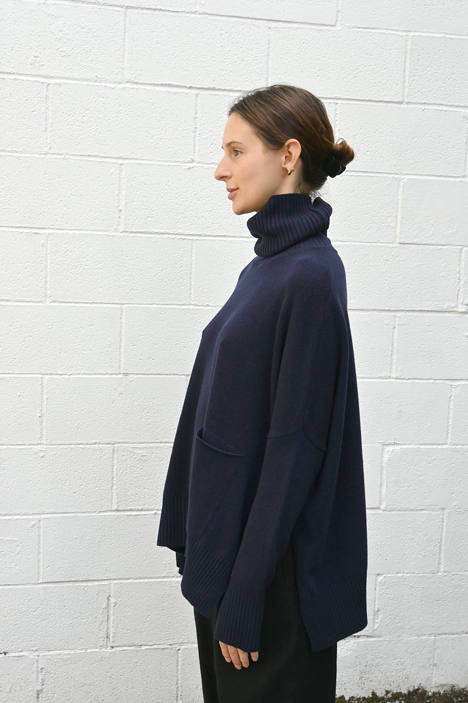 Wide High Neck Pullover Navy