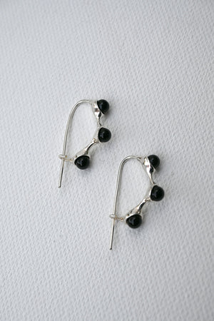 Syan Hoop Earrings Black Onyx