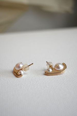 Beluga Pearl Earring